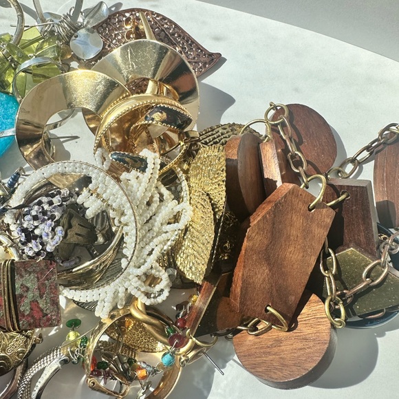 Vintage Jar of Mixed Jewelry –Mismatched, Broken, Craft Repurpose Pieces - Picture 5 of 13